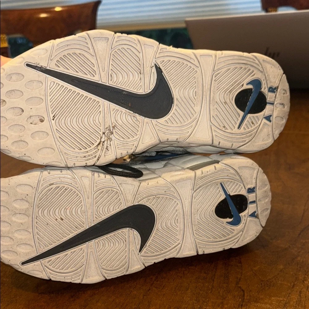 Worn once Nike Kids AIR Sneakers in Cream and Black with Blue Accents size 4.5